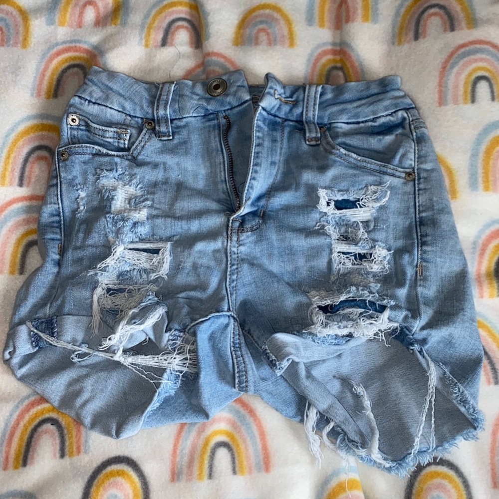 Curvy, Hifh-rise shorts
